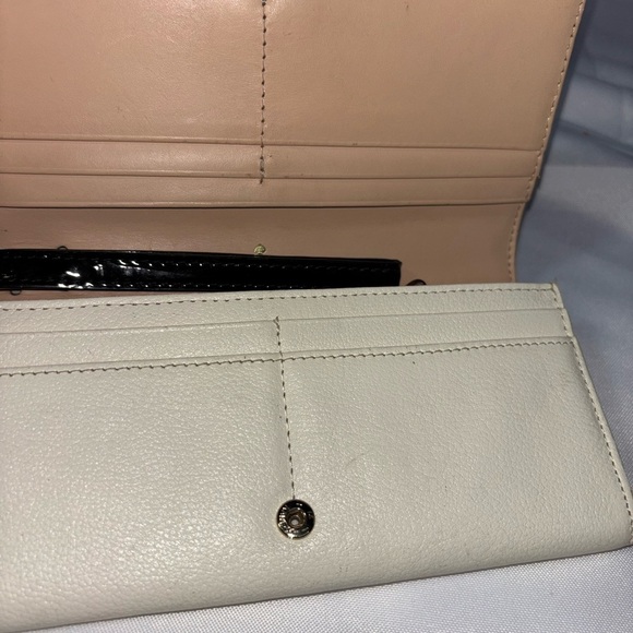 Kate Spade New York Cream and Black Women's Bow Embellished Wallet - Picture 4 of 10